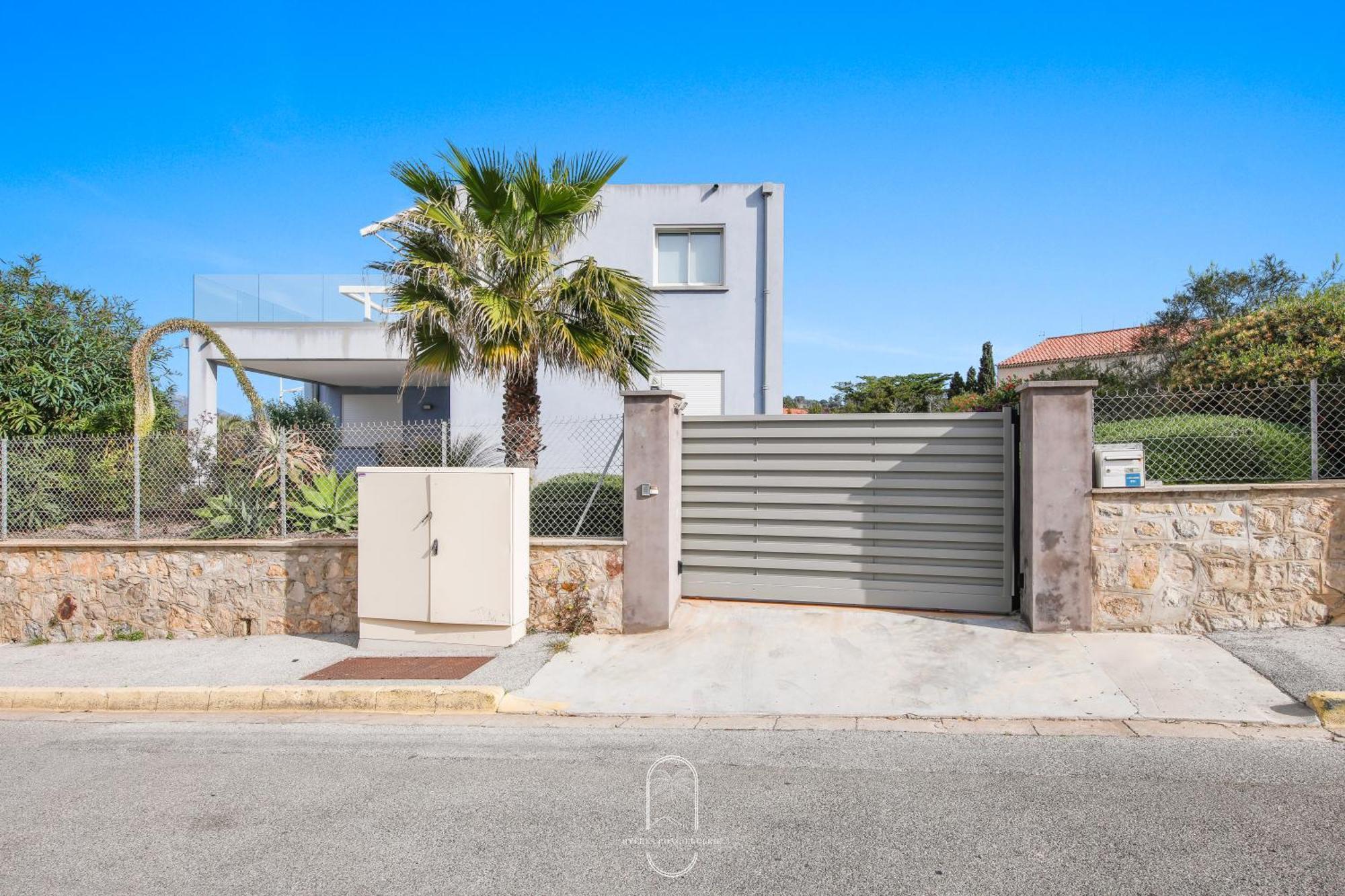 Villa Antoine Appartement Rdj Vue Mer Clim Wifi Parking Plage 50M La Garonne Le Pradet Exteriér fotografie