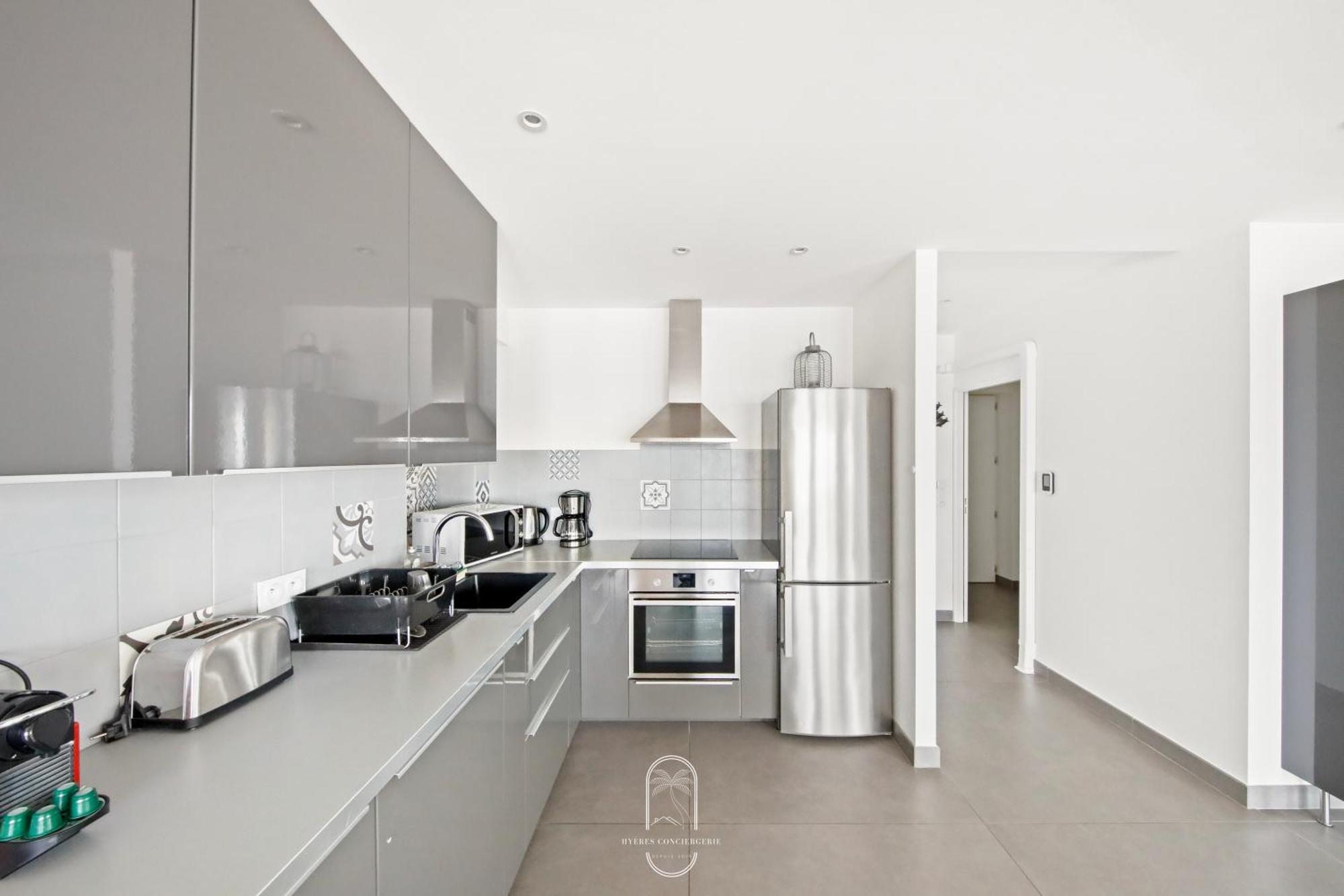 Villa Antoine Appartement Rdj Vue Mer Clim Wifi Parking Plage 50M La Garonne Le Pradet Exteriér fotografie