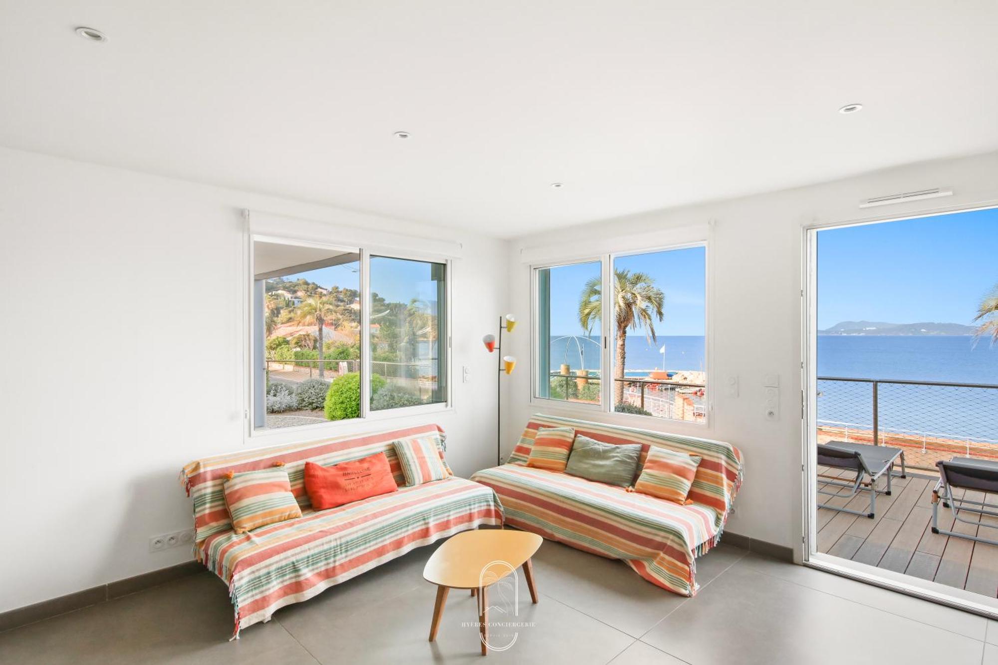 Villa Antoine Appartement Rdj Vue Mer Clim Wifi Parking Plage 50M La Garonne Le Pradet Exteriér fotografie